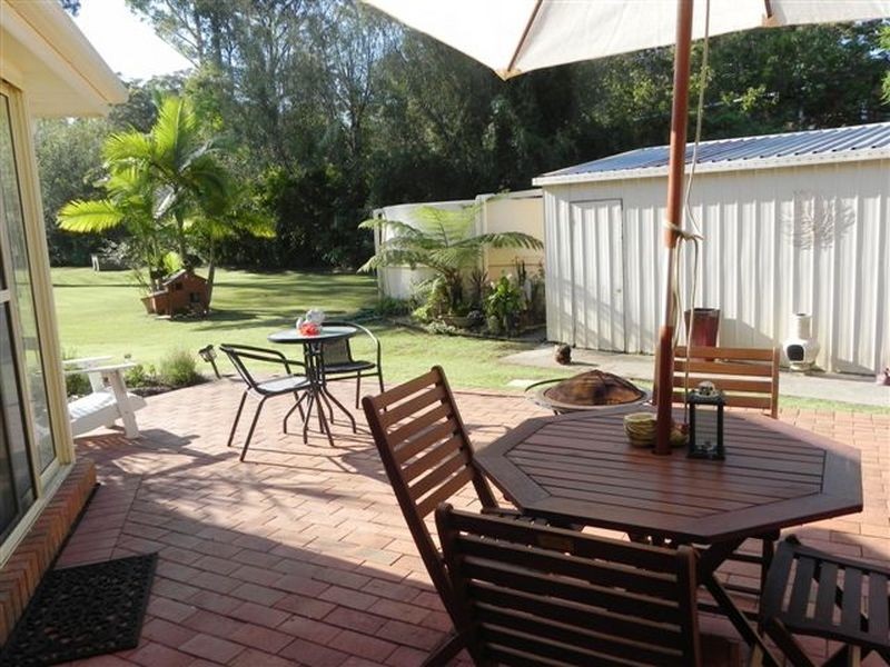 9 Hammond Road, Emerald Beach NSW 2456