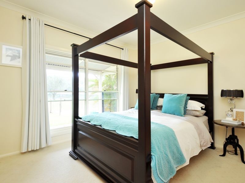 10 Lake Russell Drive, Emerald Beach NSW 2456