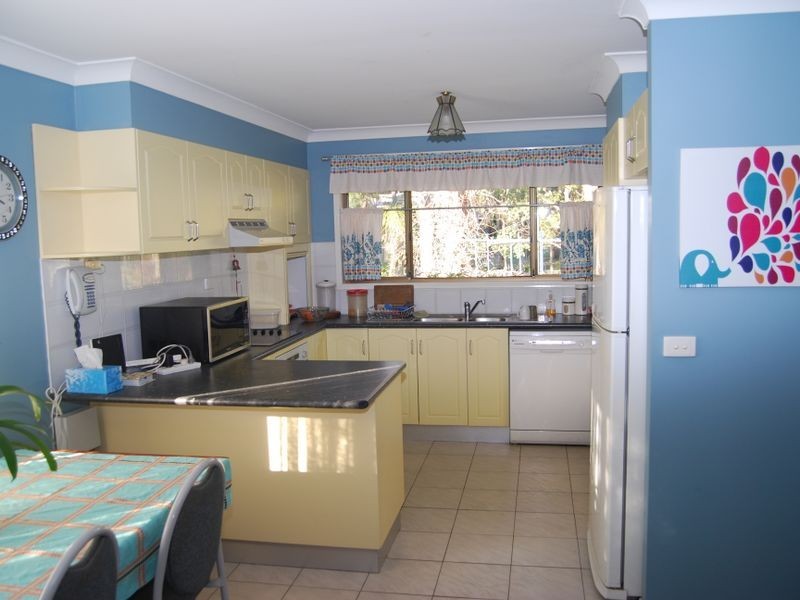 1/8 Sunbird Crescent, Boambee East NSW 2452