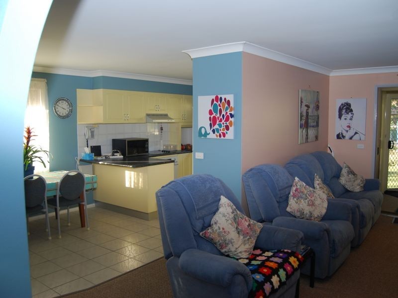 1/8 Sunbird Crescent, Boambee East NSW 2452