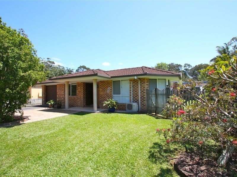 2 Marlin Close, Emerald Beach NSW 2456