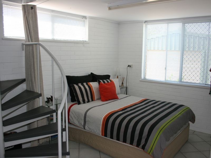 18 Hillview Crescent, Coffs Harbour NSW 2450