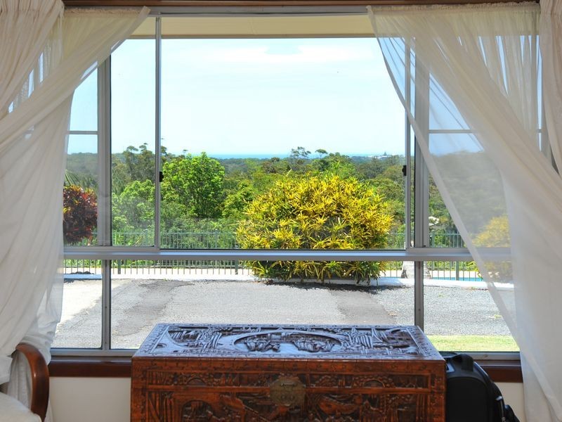 20A Skinner Close, Emerald Beach NSW 2456