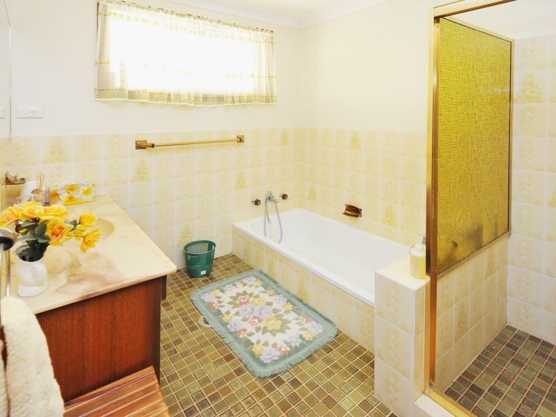 20A Skinner Close, Emerald Beach NSW 2456