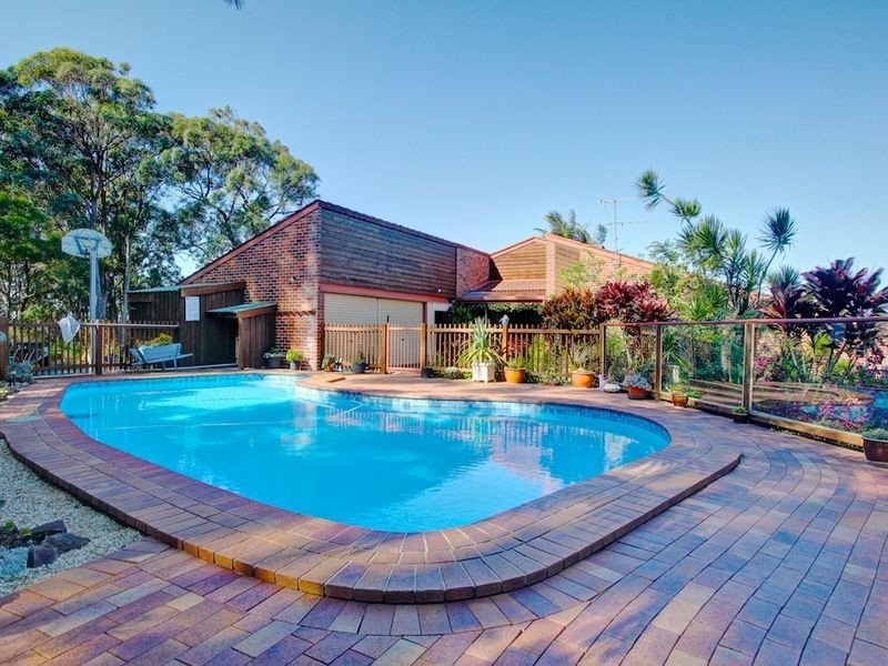 20b Skinner Close, Emerald Beach NSW 2456
