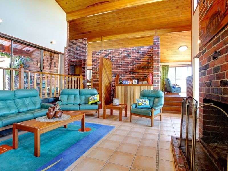 20b Skinner Close, Emerald Beach NSW 2456