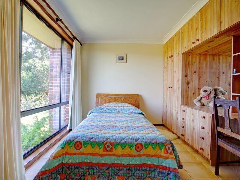 20b Skinner Close, Emerald Beach NSW 2456