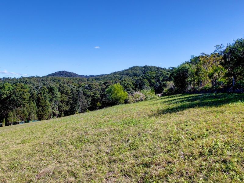 20b Skinner Close, Emerald Beach NSW 2456