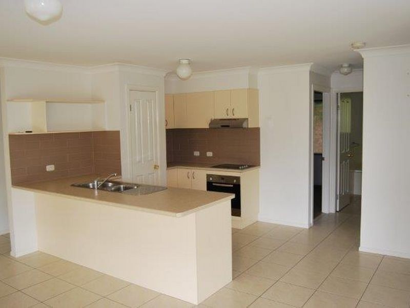 98 Peppertree Grove, Talarm NSW 2447