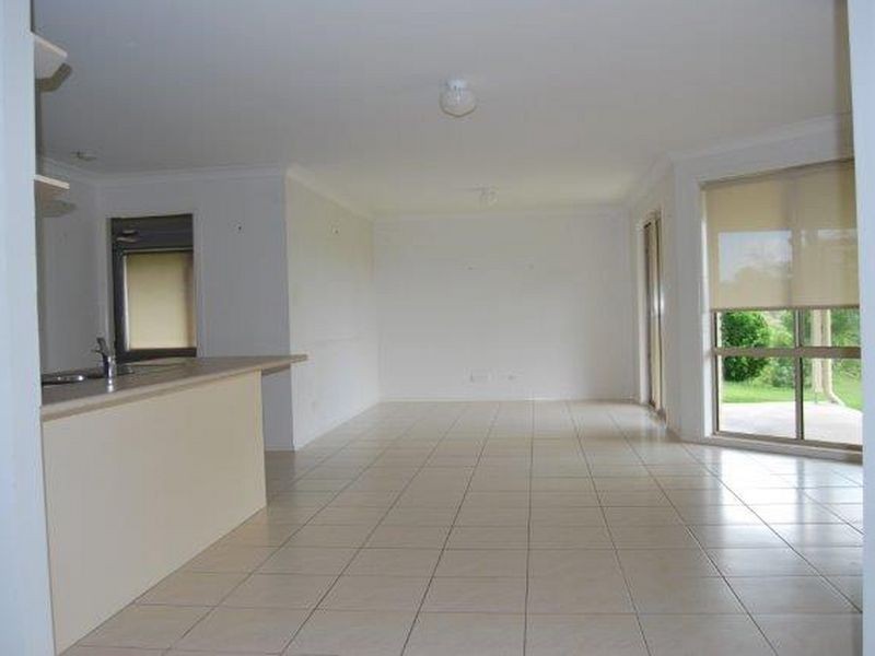 98 Peppertree Grove, Talarm NSW 2447