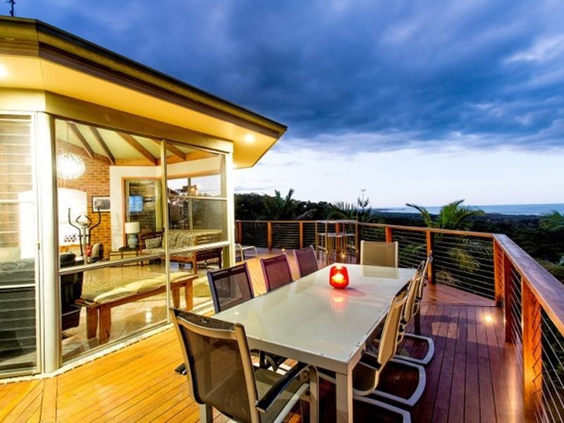 220 The Mountain Way, Sapphire Beach NSW 2450