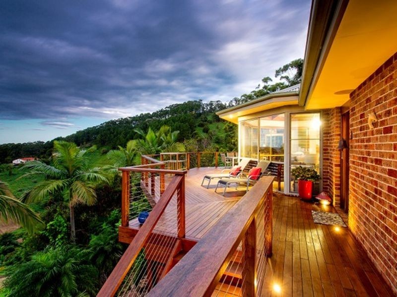 220 The Mountain Way, Sapphire Beach NSW 2450