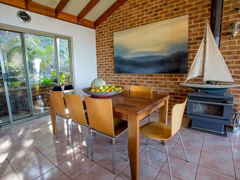 220 The Mountain Way, Sapphire Beach NSW 2450