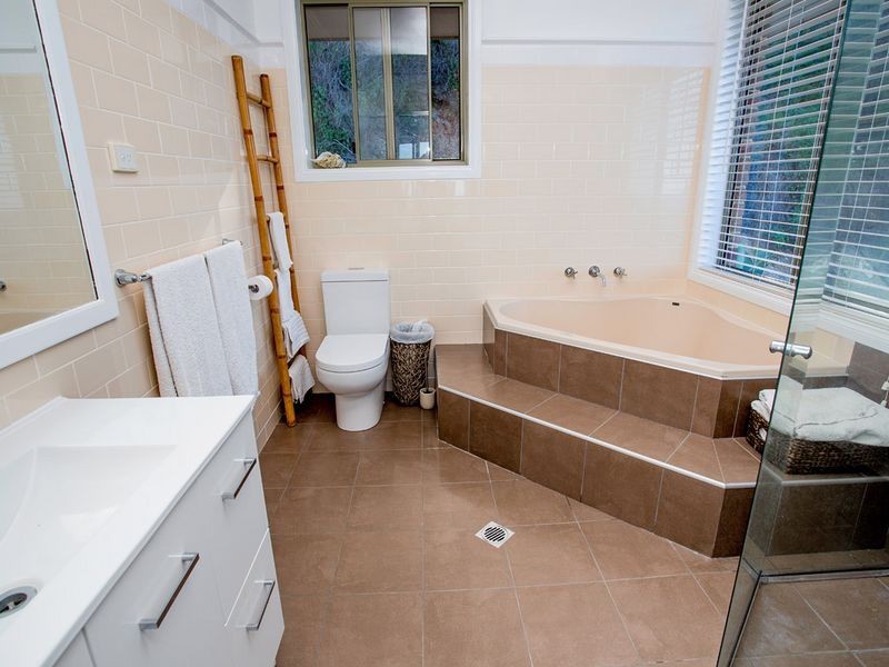 220 The Mountain Way, Sapphire Beach NSW 2450