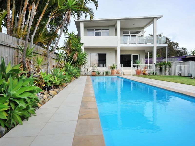 24 Wharf Street, Woolgoolga NSW 2456