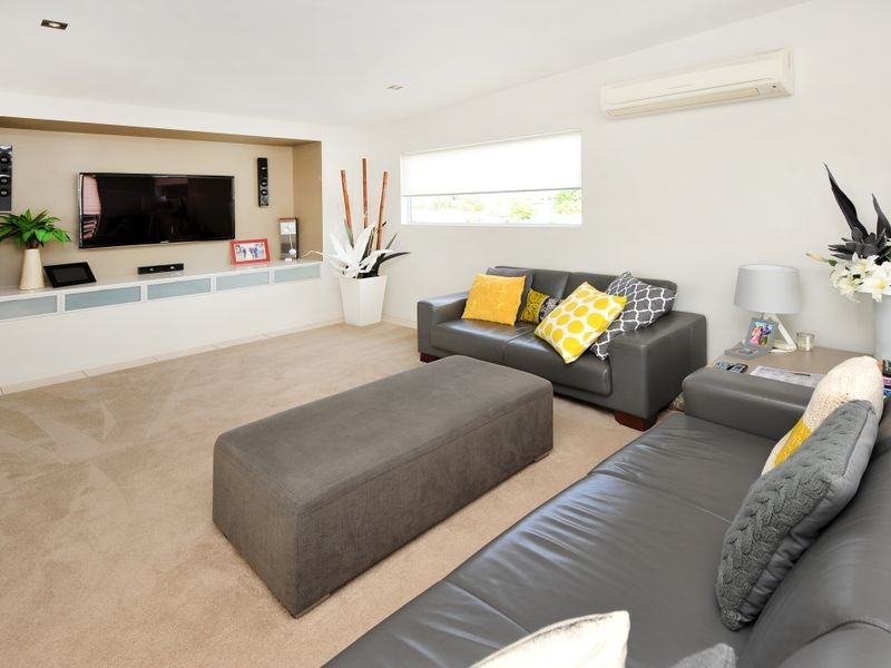 24 Wharf Street, Woolgoolga NSW 2456