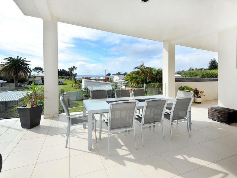 24 Wharf Street, Woolgoolga NSW 2456