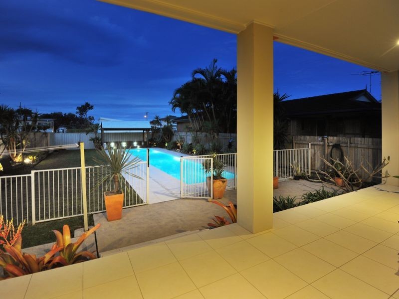 24 Wharf Street, Woolgoolga NSW 2456