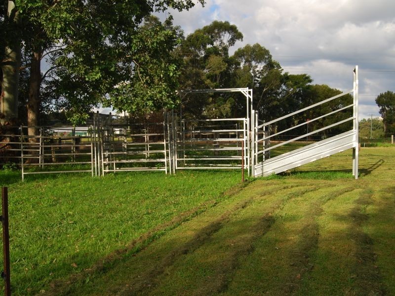 330 Pine Creek Way, Bonville NSW 2441