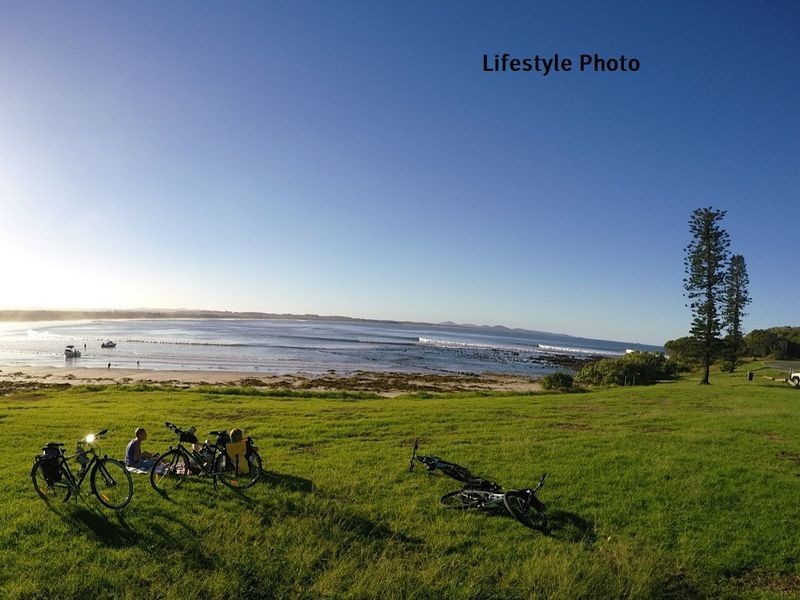 40 Arrawarra Road, Arrawarra Headland NSW 2456