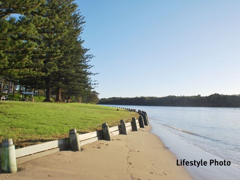2A Estuary Drive, Moonee Beach NSW 2450