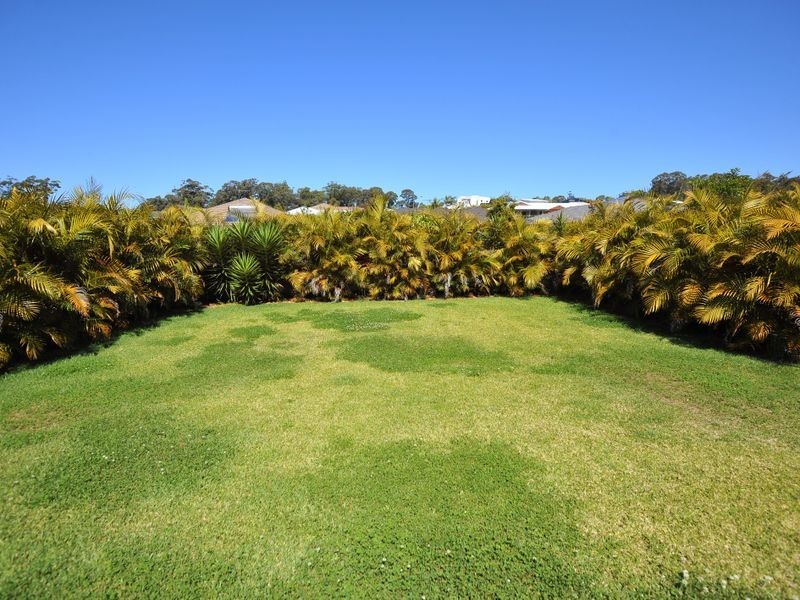 62 Admiralty Drive, Safety Beach NSW 2456