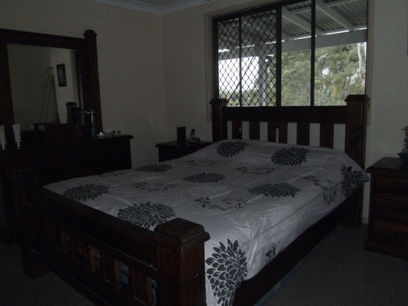 7 Bent Street, Nana Glen NSW 2450