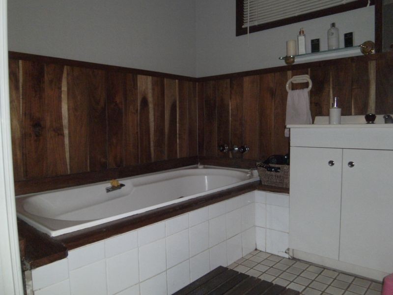 7 Bent Street, Nana Glen NSW 2450