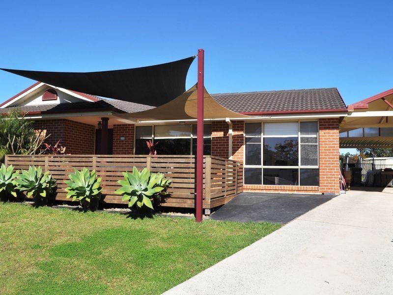 13 Strawberry Close, Woolgoolga NSW 2456