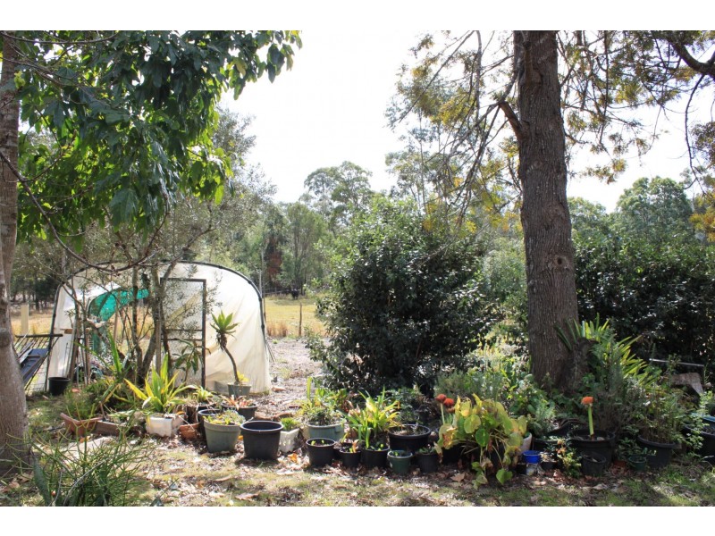 4 Greens Close, Kremnos NSW 2460