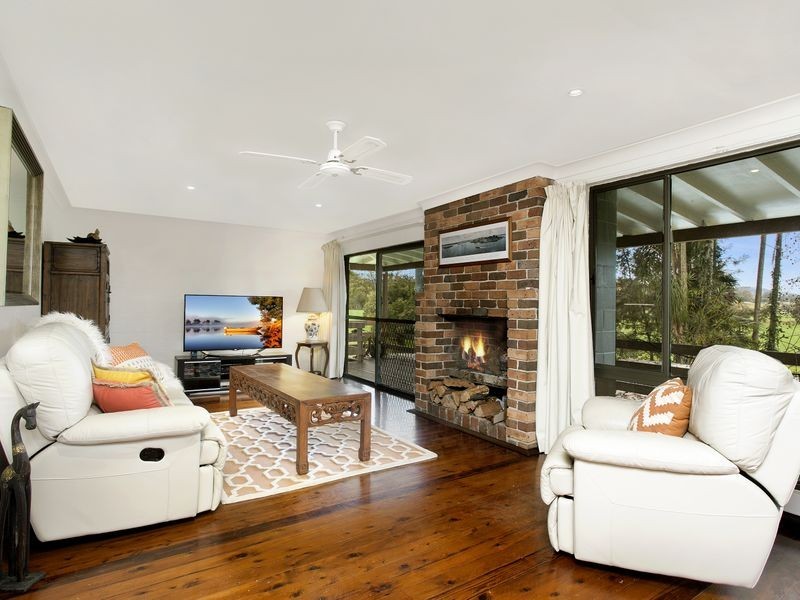 517 Waterfall Way, Fernmount NSW 2454