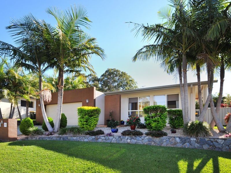 7 Mariner Drive, Safety Beach NSW 2456