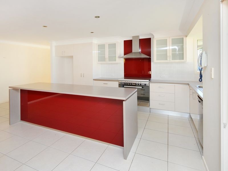 7 Mariner Drive, Safety Beach NSW 2456