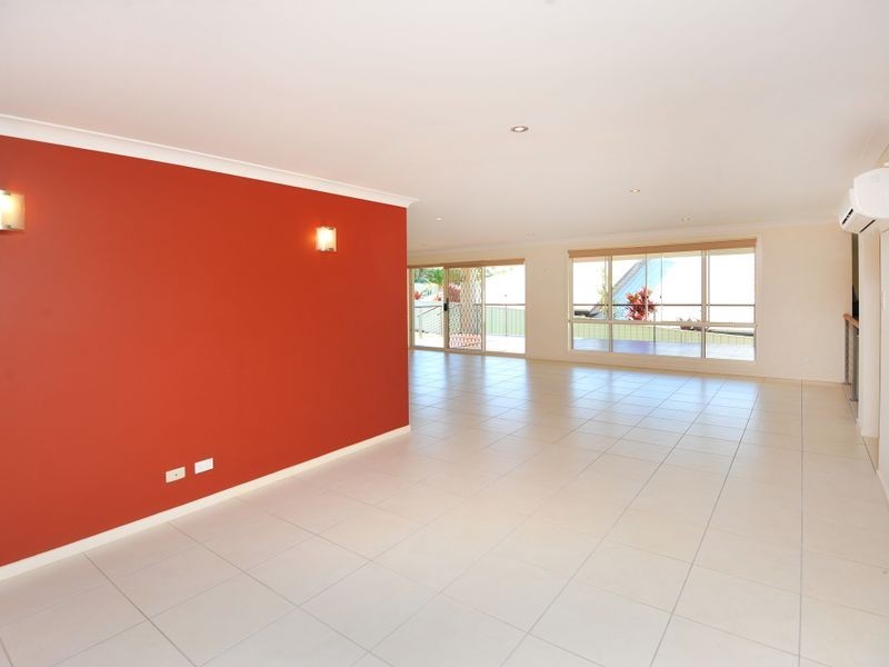 7 Mariner Drive, Safety Beach NSW 2456