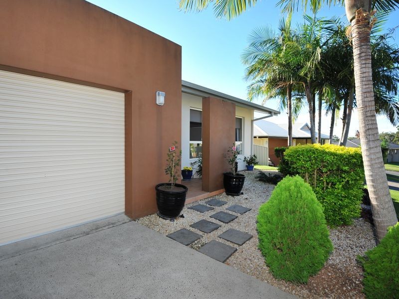 7 Mariner Drive, Safety Beach NSW 2456