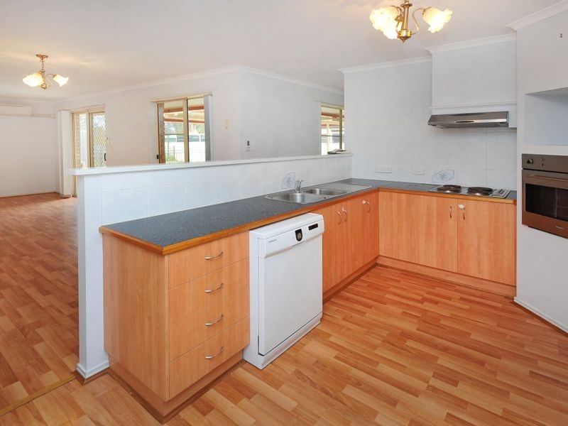 22 Lake Court, Urunga NSW 2455