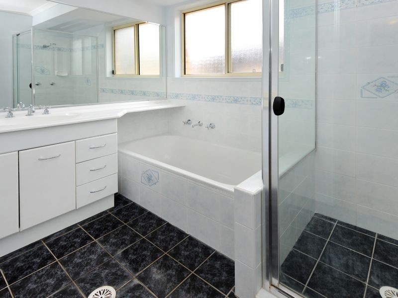 22 Lake Court, Urunga NSW 2455