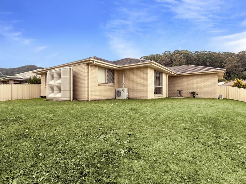 126 Pearce Drive, Coffs Harbour NSW 2450