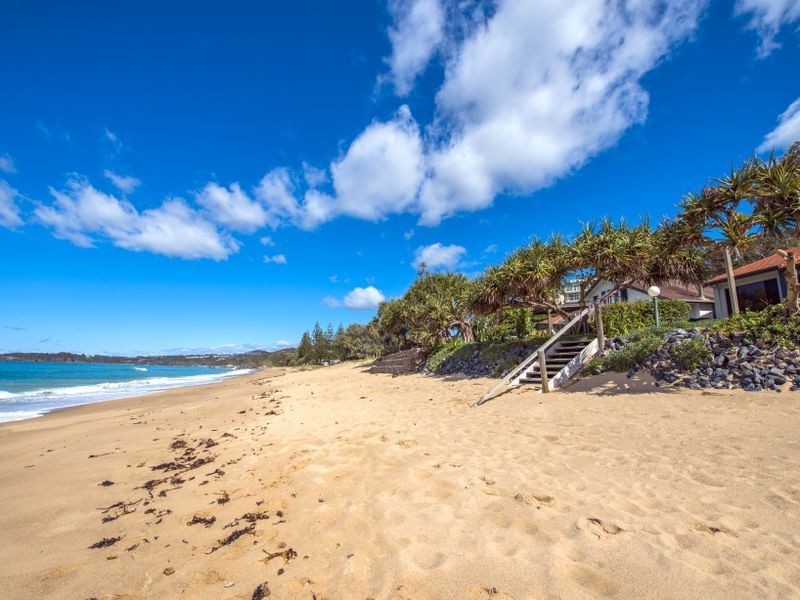 11 Emerald Avenue, Sapphire Beach NSW 2450