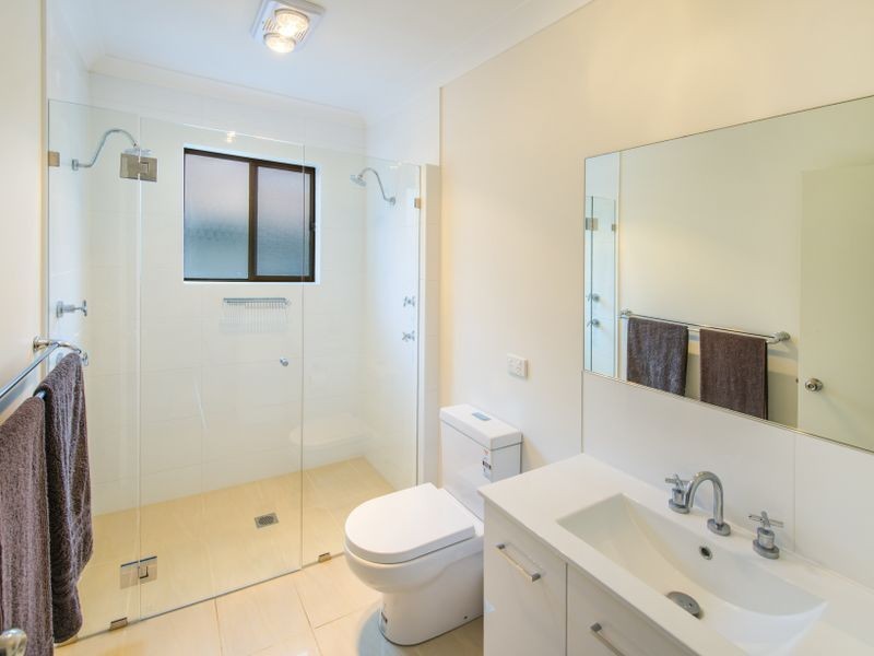 11 Emerald Avenue, Sapphire Beach NSW 2450