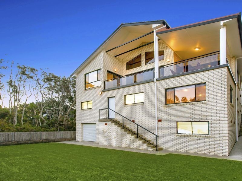 42 Headland Road, Arrawarra Headland NSW 2456