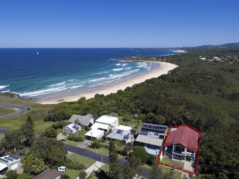 42 Headland Road, Arrawarra Headland NSW 2456
