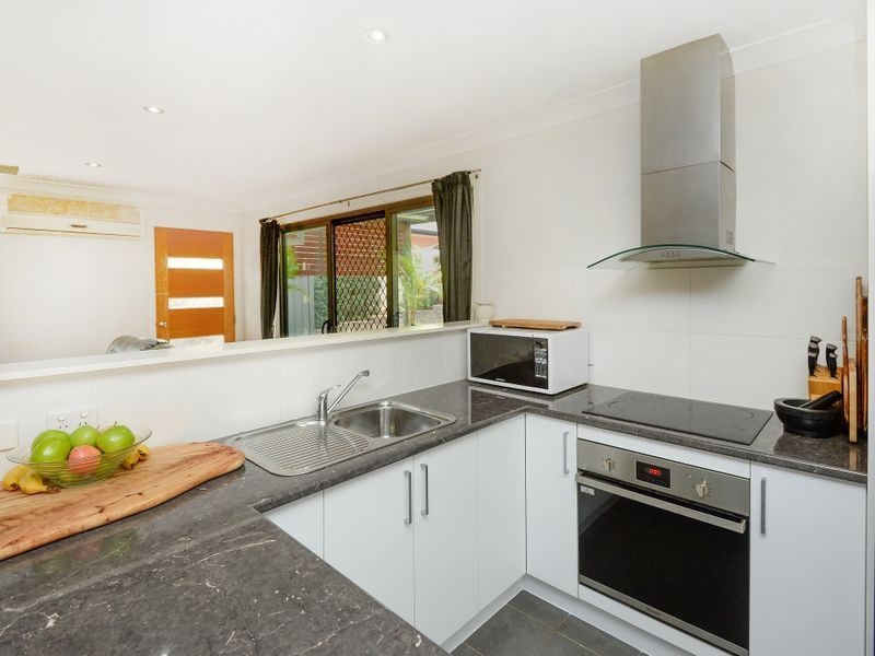 2/17 Abel Tasman Drive, Coffs Harbour NSW 2450