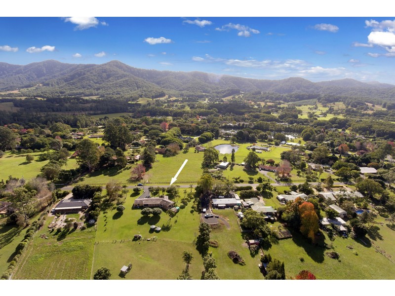 129 Braford Drive, Bonville NSW 2441