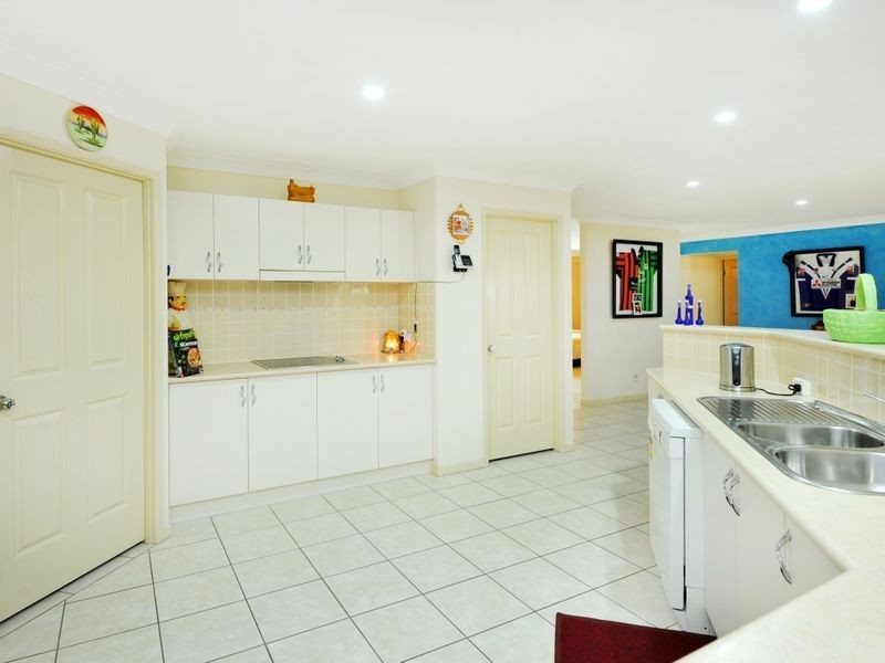 6 Yachtsman Drive, Safety Beach NSW 2456