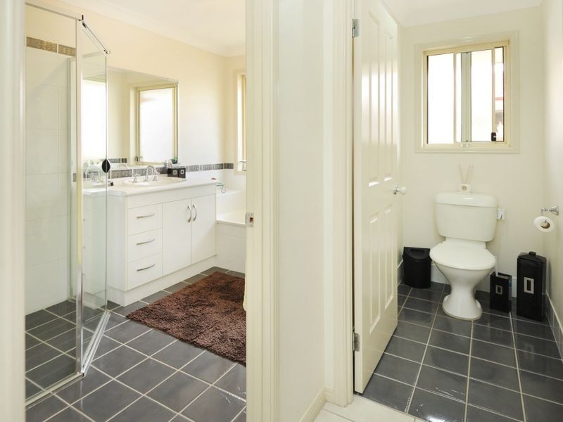 6 Yachtsman Drive, Safety Beach NSW 2456