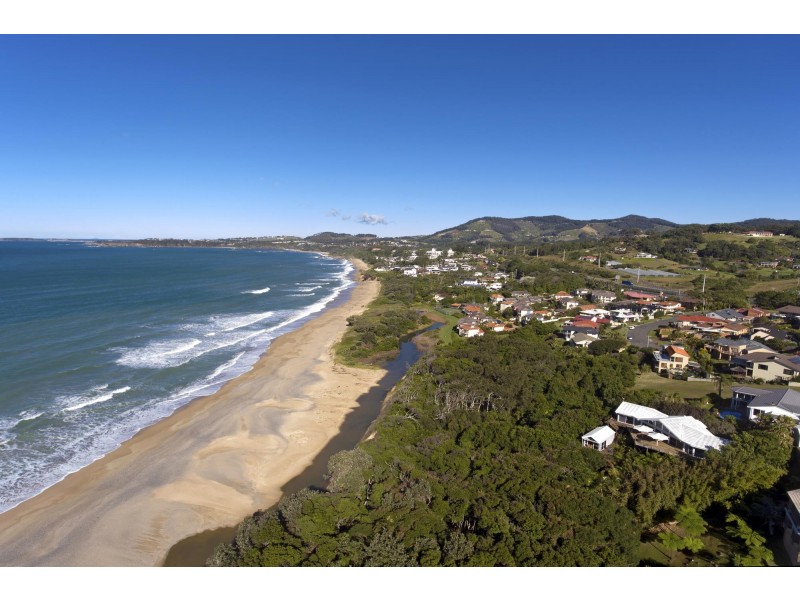 16A Elouera Drive, Sapphire Beach NSW 2450