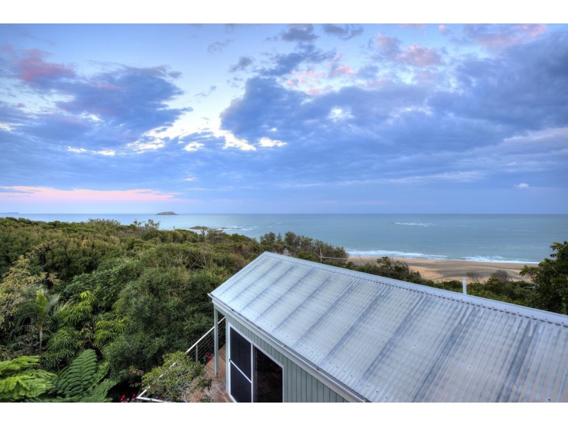 16A Elouera Drive, Sapphire Beach NSW 2450