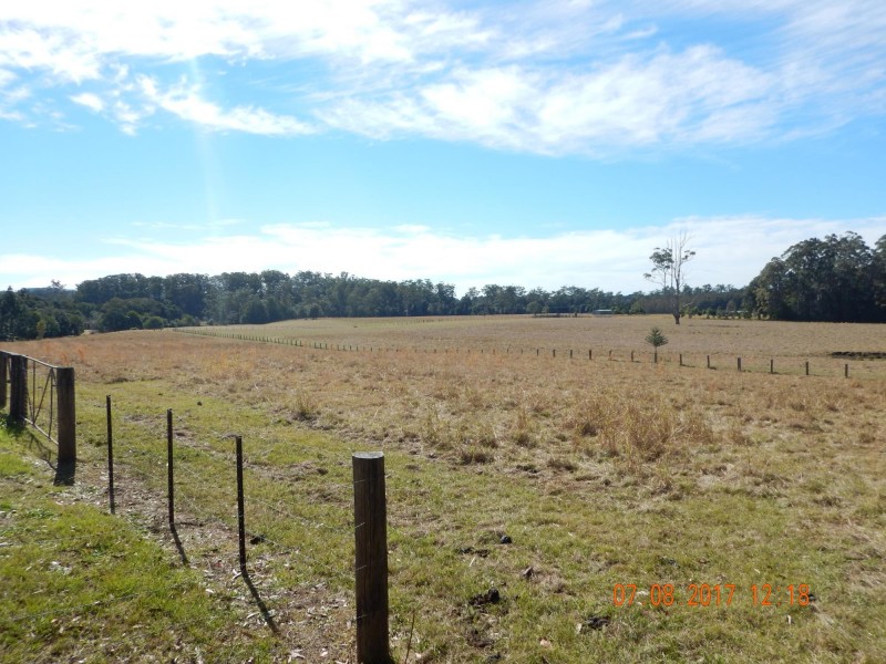 75 Reedys Forrest Road, Bundagen NSW 2454