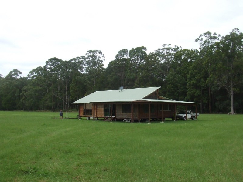 75 Reedys Forrest Road, Bundagen NSW 2454